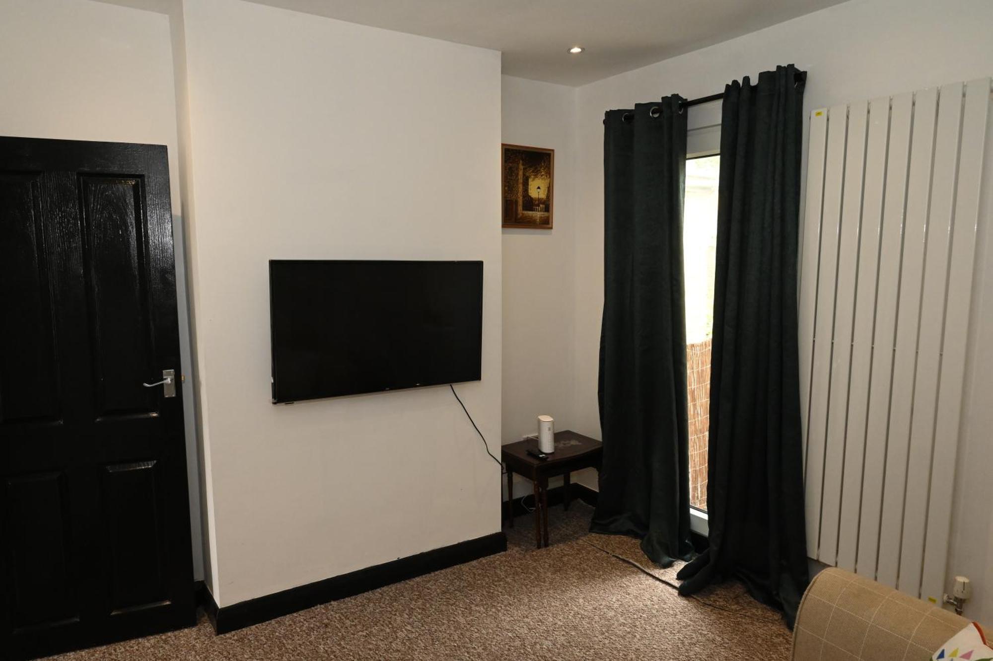 Cozy Luton Apartment Chatham  Ngoại thất bức ảnh