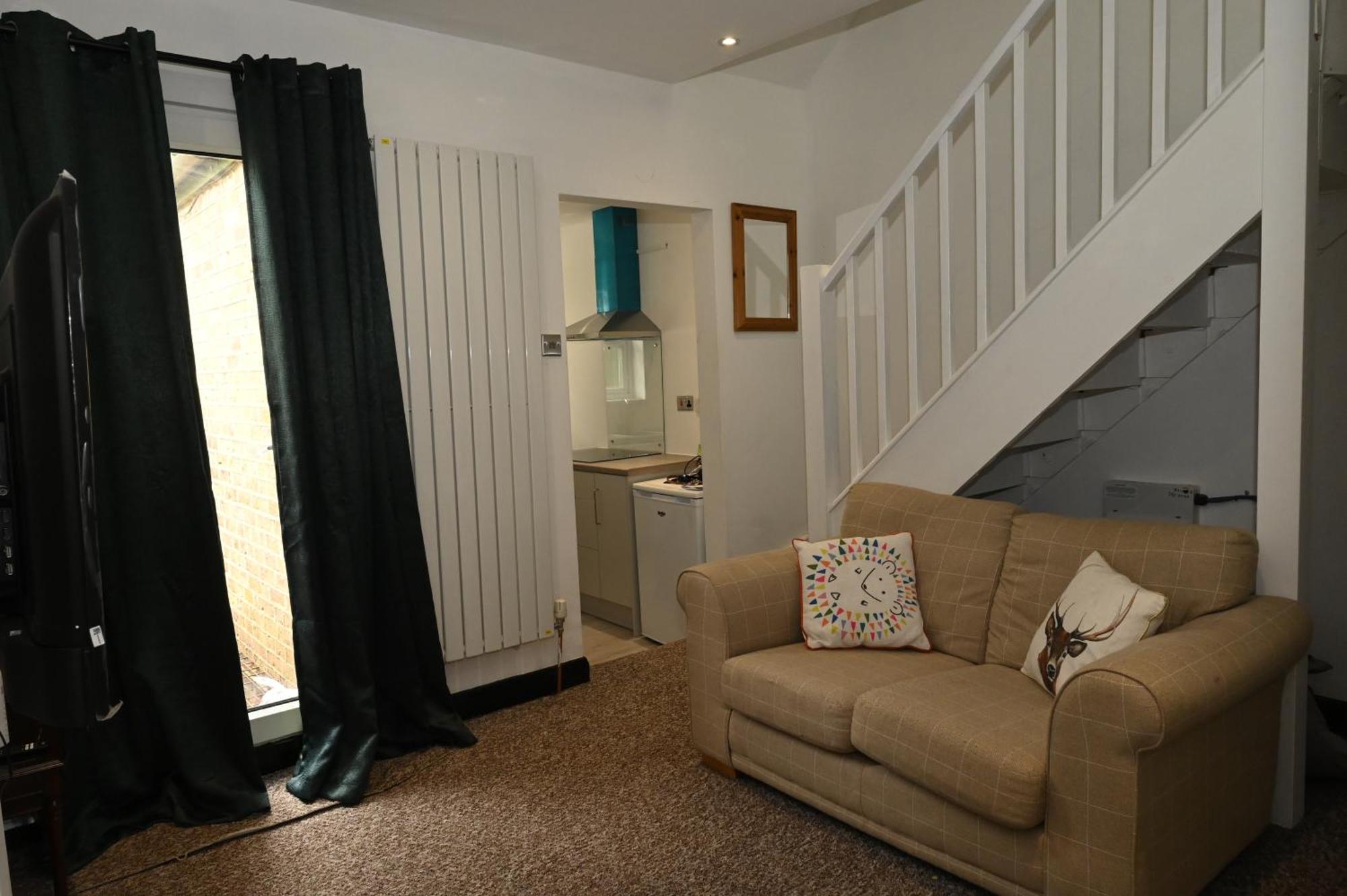 Cozy Luton Apartment Chatham  Ngoại thất bức ảnh