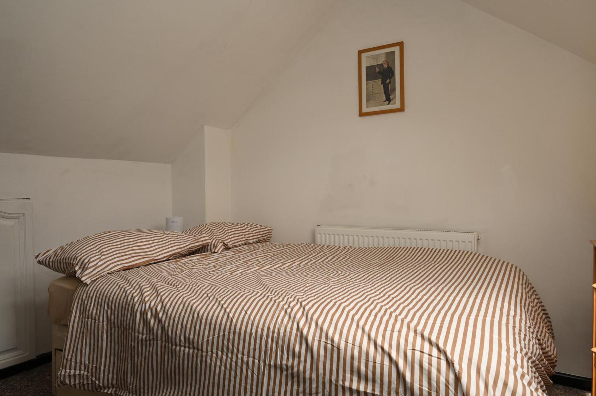 Cozy Luton Apartment Chatham  Ngoại thất bức ảnh